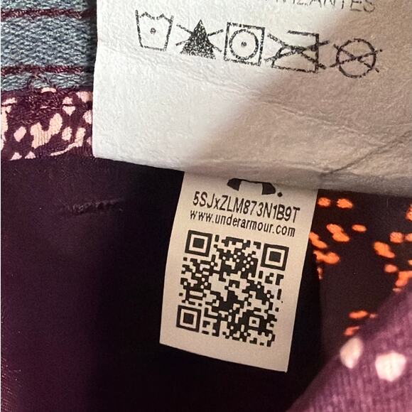 NWT Under Armour Golf Printed Burgundy Shorts Mens Size 34 (1377303-600) - Picture 9 of 9